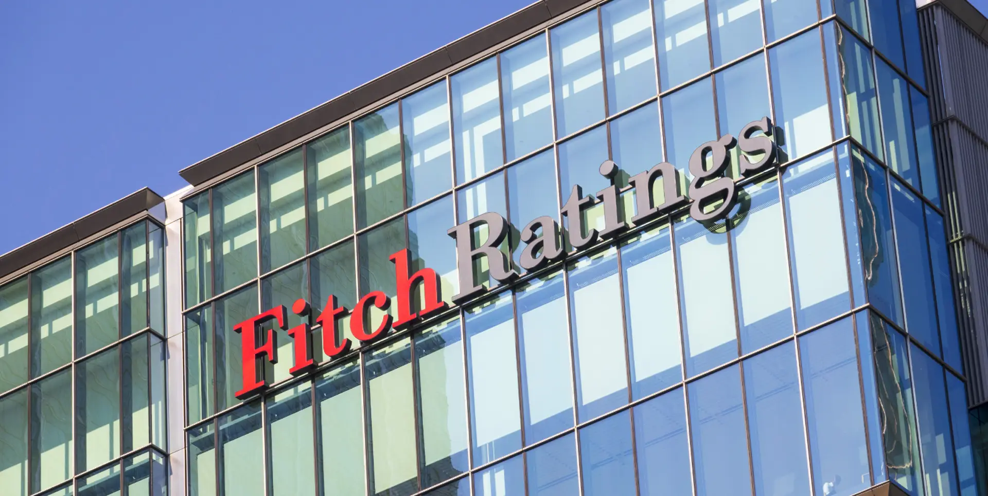 Pakistan Sees Fitch Upgrade to CCC+ with New IMF Program